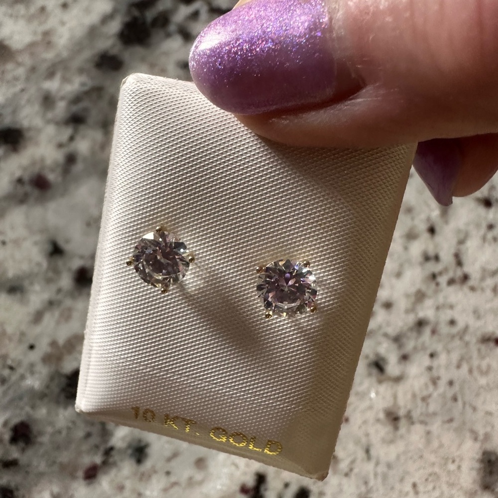 10k Gold Prong-Set Stud Earrings with Brilliant Cut CZ, TSC Diamonelle